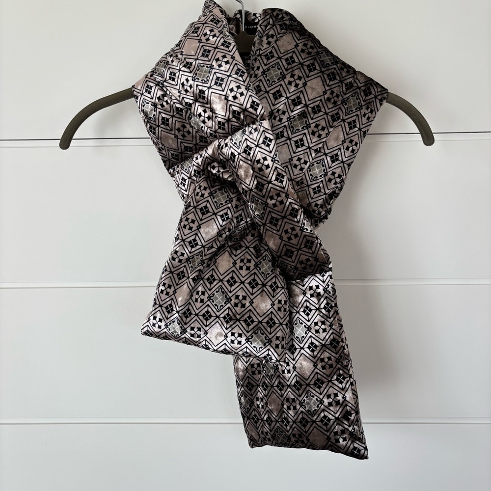 Anthropologie Janvier Velvet Soft Geometric Puffer Scarf Women's - Picture 14 of 14